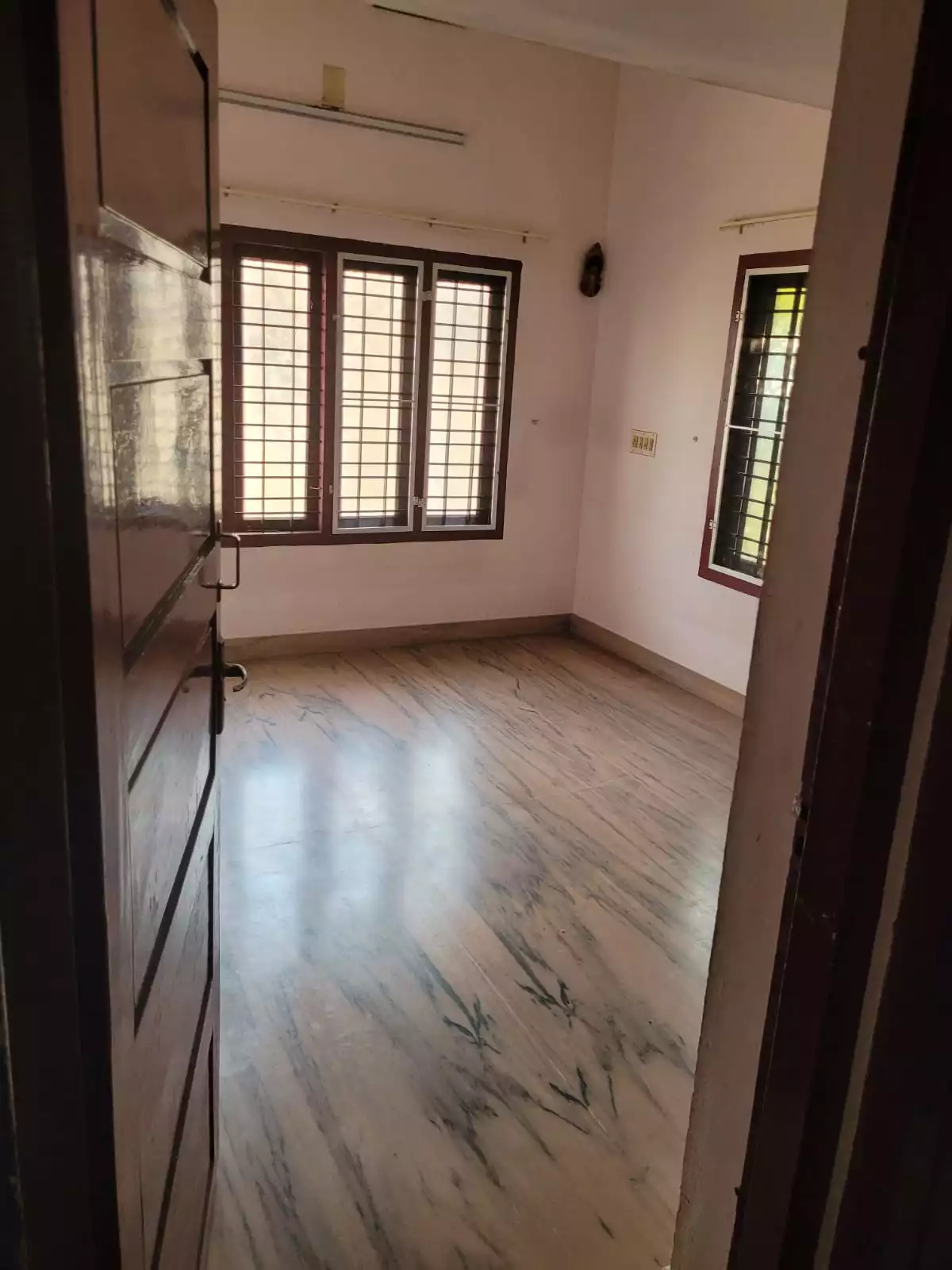 2 BHK House for Rent at Kaloor, Kochi - First floor 