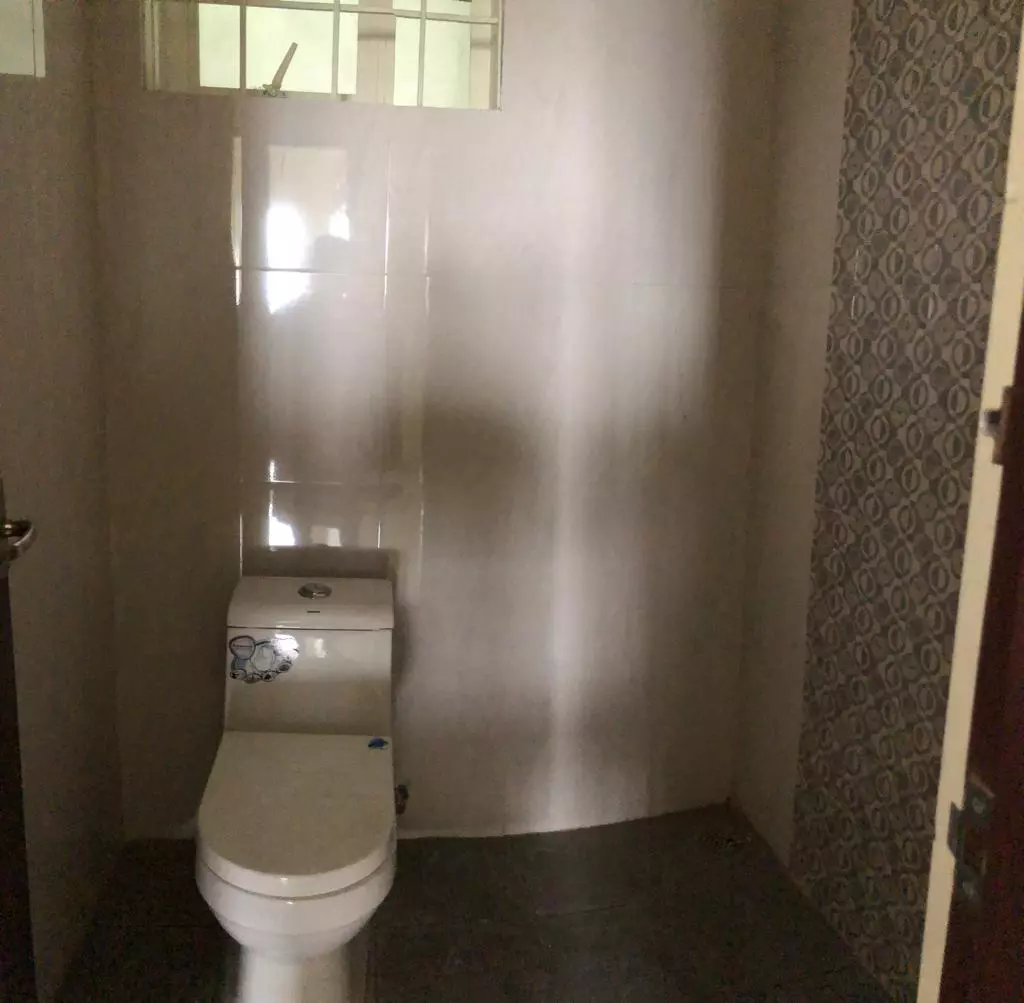 2 bhk Apartment For Sale - Thrikakkara, Kochi