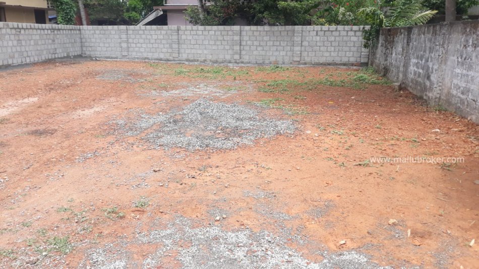   Residential Plot For Sale at Petta