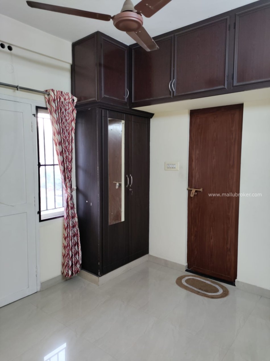 3bhk apartment for sale in thripunithara near pavamkulangara @42lacs