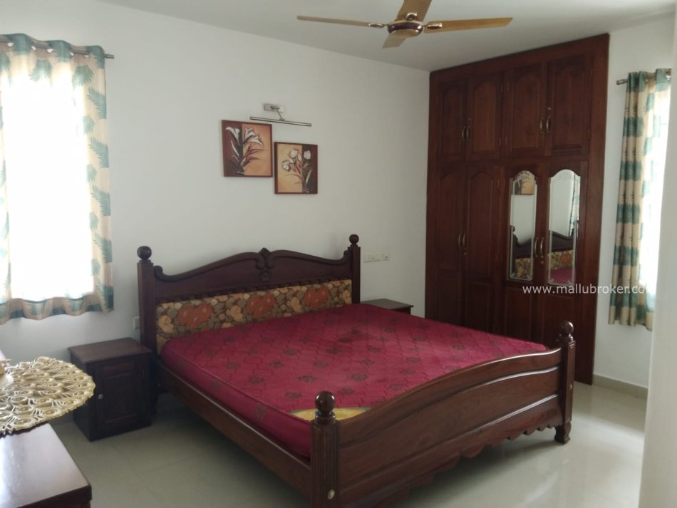 3bhk flat for rent in kaloor @ 40k 