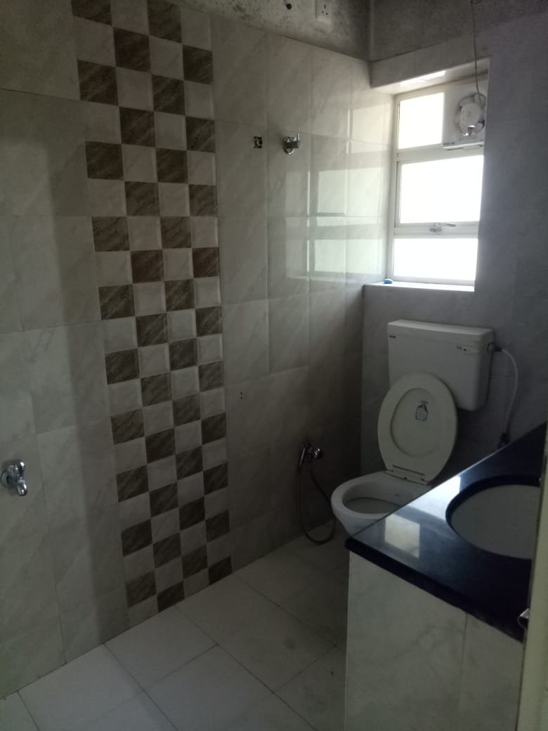 Apartment for Rent at Gandhi Square Petta, 3BHK Semi Furnished 
