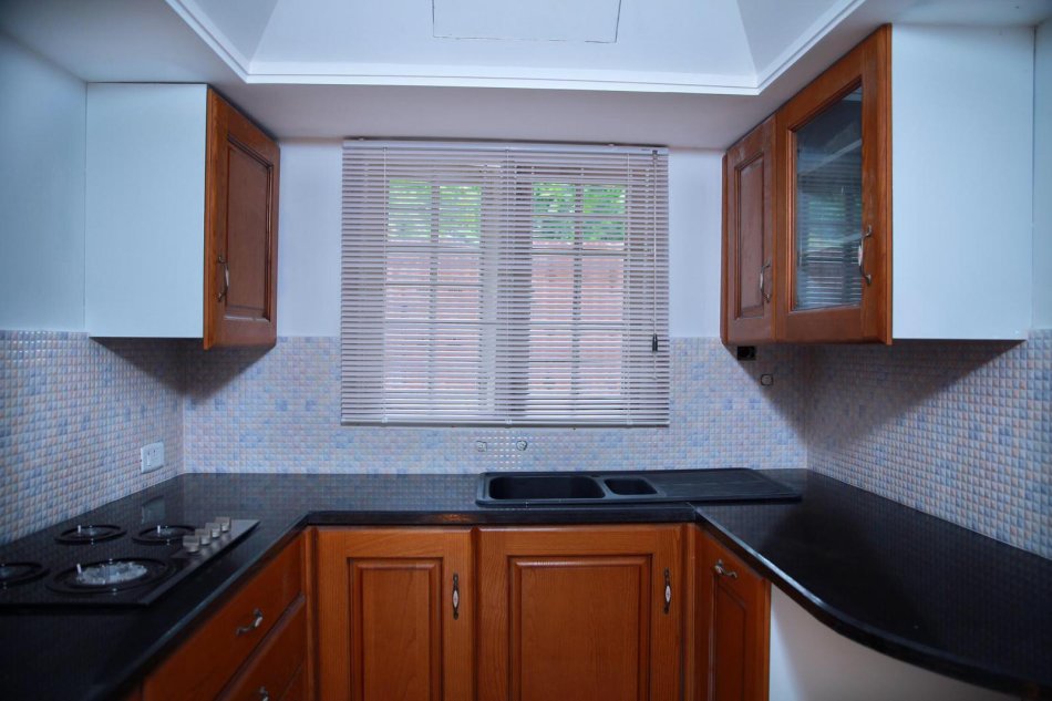 4 BHK VILLA FOR SALE AT THRIPUNITHURA