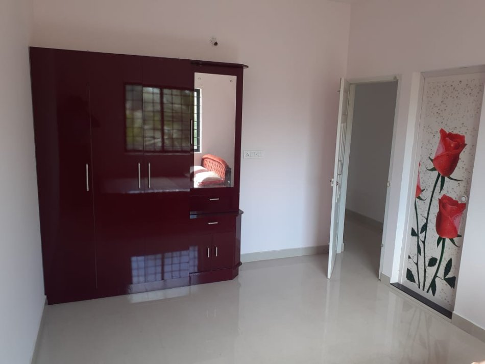 3BHK Flat on 15th floor for rent near infopark Kakkand