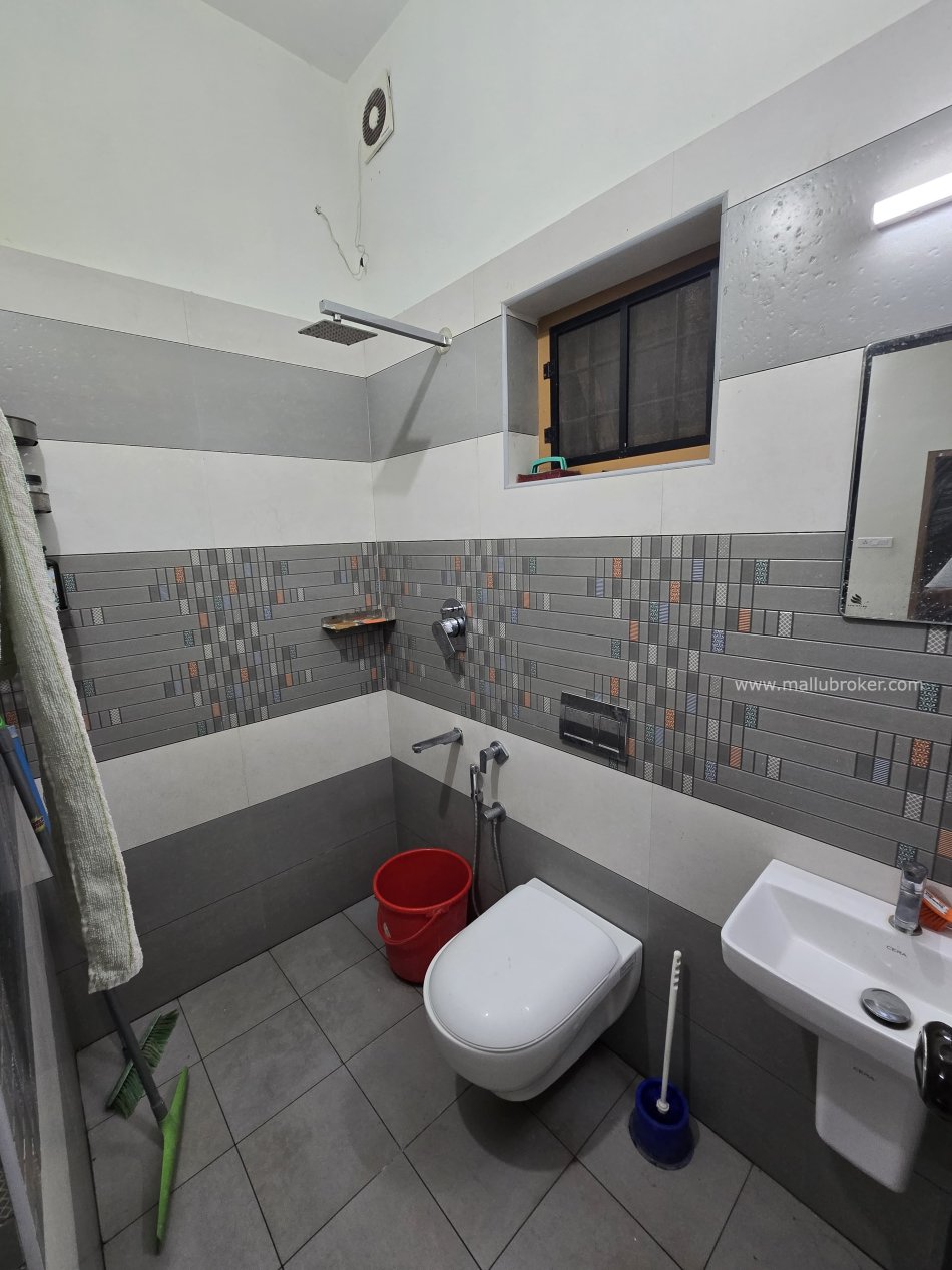 Upstairs 2bhk of a villa for rent