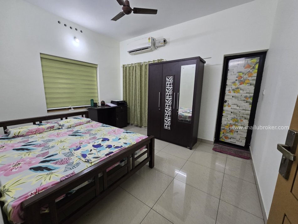 Upstairs 2bhk of a villa for rent